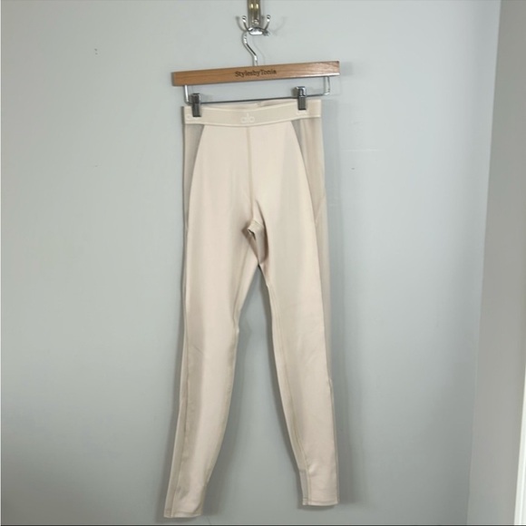 ALO Airlift High Waist Ballet Dream Legging Mesh Side Panel Performance Cream XS - Picture 5 of 13